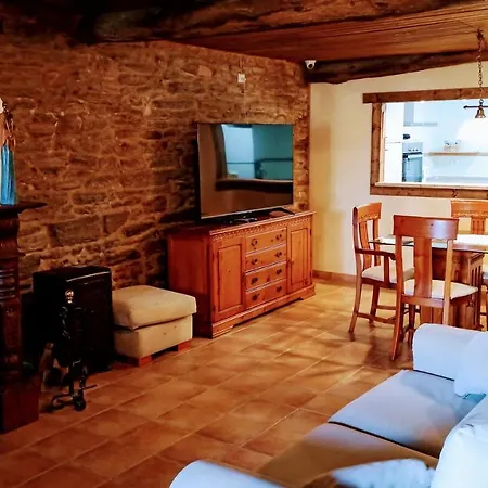 Hostel La Casona De Sarria