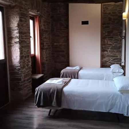 Hostel La Casona De Sarria