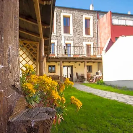 La Casona De Sarria